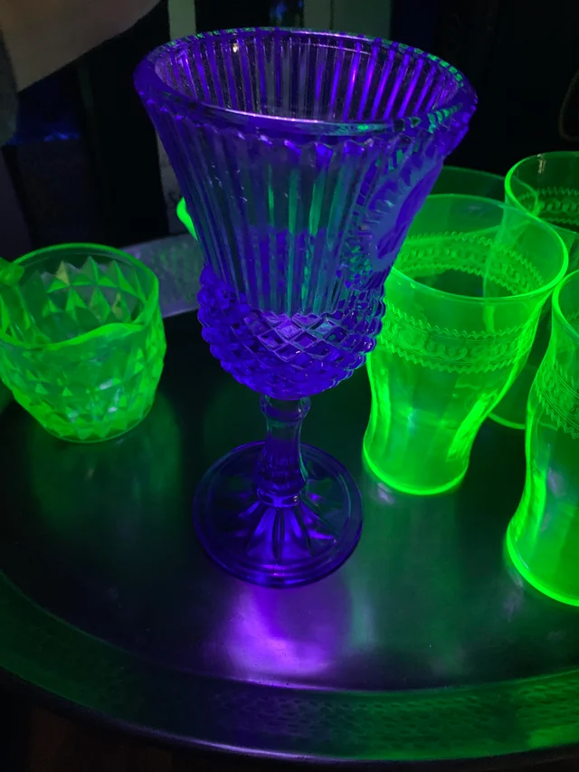 Uranium glass